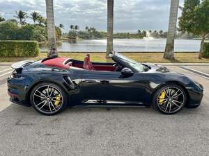 Porsche 911 Turbo S Cabriolet AWD 2024 d'occasion en excellent état, sans accident, conduite à gauche/droite - Product Image 2