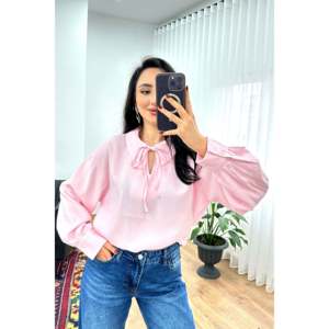 Blusa Elegante Rosa para Mujer LUSTRIN, con Cuello de Lazo, Mezcla de Viscosa y Nailon, Versátil para Uso Casual y de Oficina - Product Image 1