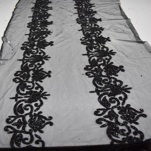 Bordado delicado hecho a medida para momentos inolvidables Ideal para diseñadores de ropa Diseñadores nupciales, bodas y fiestas - Product Image 2