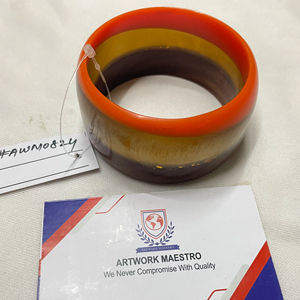 Bracelet en résine unique et élégant, nouveau design, bracelet en résine moderne, bracelets en résine pour femmes, collection de bijoux de mariage - Product Image 1