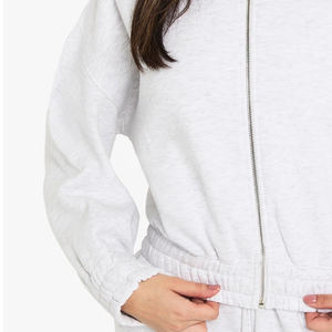 Sweat-shirt pour femme à col rabattu, prix de gros pour les acheteurs, avec fermeture éclair, matière décontractée et confortable pour l'hiver 2026 - Product Image 3