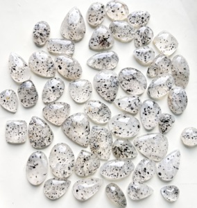 Cabujón de cuarzo de punto negro de alta calidad de grado AAA hecho a mano suave pulido Natural Original Gran Piedra piedras preciosas sueltas - Product Image 1