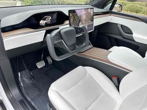 Super affaire ! Tesla Model X AWD d'occasion 2022 - Product Image 2