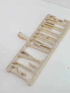 จี้เพชรโมอิสซาไนท์สีเงินแท้925ดีไซน์เป็นเอกลักษณ์ของผู้ชายจี้เพชรแบบสองโทนจี้ชุบทองที่สวยงาม - Product Image 4