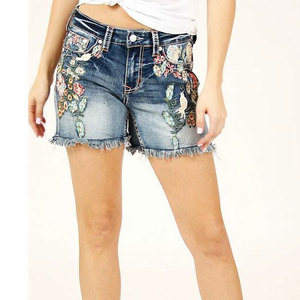 Shorts en jean respirants pour femmes, mode urbaine, longueur genou, avec poches, taille élastique, en vente à prix réduits - Product Image 1