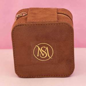 Boîte à bijoux de voyage en daim marron velours, portable, personnalisable, petit organiseur, 4x4x3 pouces, étuis de transport - Product Image 3