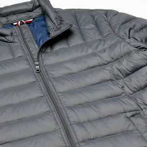 Chaqueta acolchada de invierno para hombre de estilo de calle alta 2025, chaquetas impermeables acolchadas gruesas con burbujas de diseño a la moda - Product Image 6