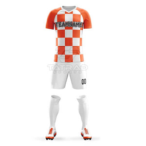 Uniformes de Fútbol Personalizados para Hombre, Cuello Redondo, Sublimados, Manga Corta, Ligeros, Transpirables, de Secado Rápido y Alta Calidad - Product Image 1