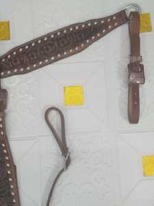 Juego de cuello de cabeza y pecho de caballo Occidental | Cuero de vaca Premium para montar | Equipo ecuestre duradero de exportadores indios - Product Image 3
