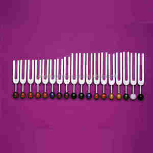 ชุดส้อมเสียงสแตนเลสสำหรับปรับแต่งดาวเคราะห์คอสมิคเครื่องมือบำบัดความถี่คู่ได้รับการรับรอง CE ISO จากผู้จำหน่าย OEM - Product Image 4