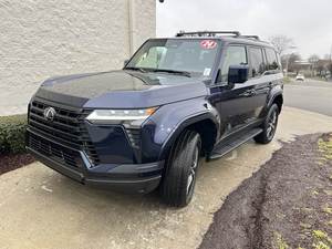 2024 GX 550 Premium 4WD Usado, Volante a la Izquierda, Asientos de Tela, Transmisión Automática, Cuero de Alta Calidad, Techo Panorámico Oscuro - Product Image 3