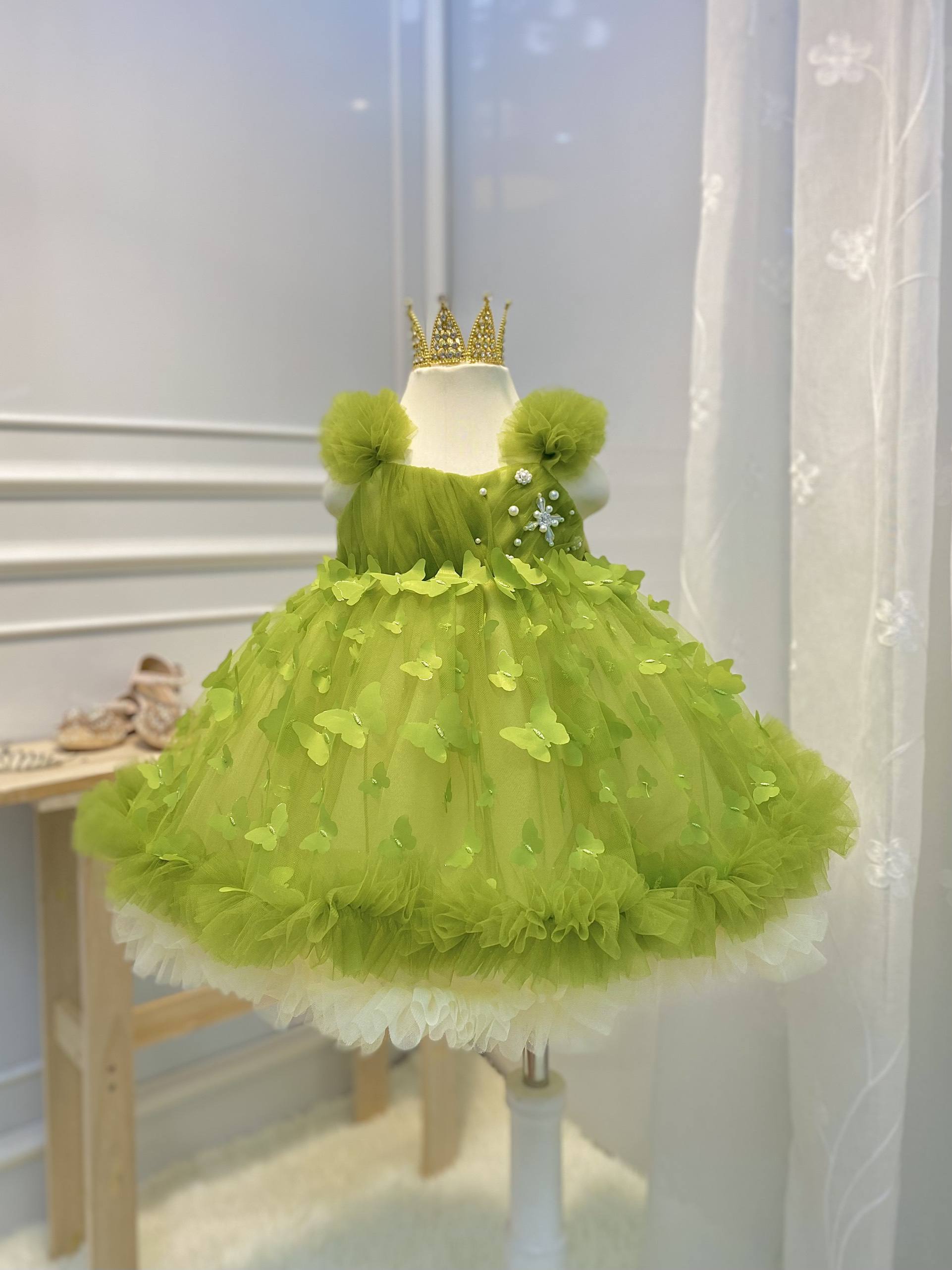 สีเขียว