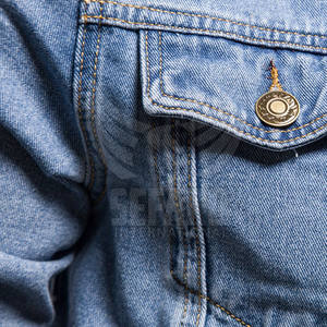 Fabrication en usine Nouvelle arrivée Veste en jean à manches longues Veste d'hiver en jean personnalisée en gros - Product Image 4