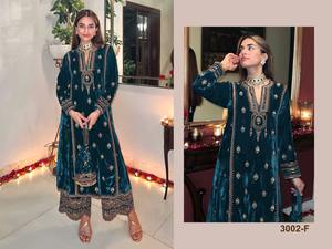 Costume Salwar pour femme de qualité supérieure avec tissu de velours pur et beau travail de broderie pour la fête et le festival pour l'exportation - Product Image 6