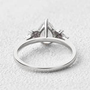 แหวนเพชรทรงหยดน้ำ 1.70 กะรัต รูปทรงลูกแพร์ เพชรเลี้ยงในห้องปฏิบัติการ ดีไซน์อาร์ตเดโค แหวนหมั้น แหวนแต่งงานสุดโรแมนติก ของขวัญสำหรับผู้หญิง เครื่องประดับสำหรับงานปาร์ตี้ - Product Image 4