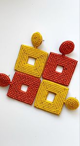 Pendientes geométricos cuadrados con cuentas de semillas, diseño de bloques de color amarillo y negro, estilo bohemio, joyería de playa para verano, accesorios de moda para damas. - Product Image 4