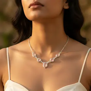 Collar de Plata 925 con Cuarzo Rosa para Mujer, Elegante Joyería de Cristal con Piedras Preciosas - Product Image 3