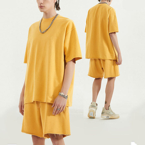 Chándal de verano amarillo unisex 100% algodón de gran tamaño en blanco de talla grande chándal personalizado de dos piezas para hombre conjunto corto - Product Image 4