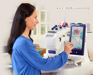 พร้อมจัดส่ง เครื่องปักผ้ารุ่นใหม่ PR670E Entrepreneur 6-Plus ของแท้ - Product Image 2