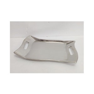 Plateaux en métal faits à la main pour plateau de service de table d'événement de mariage plateau feuille d'or plateau décoratif de lotus en aluminium de noël - Product Image 4