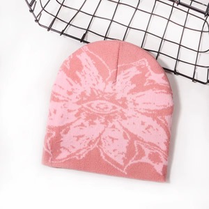 Fabricante personalizado de gran tamaño Mea Beanies Puff Impresión Mohair Sombrero Logotipo personalizado Bordado Gorro desgastado - Product Image 1