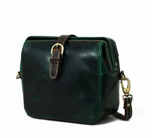 Sac à bandoulière en cuir véritable pour femme, vintage, vert, sac à main à bandoulière unique, fermeture éclair, résistant à l'eau, petit sac émeraude, style boxy - Product Image 2