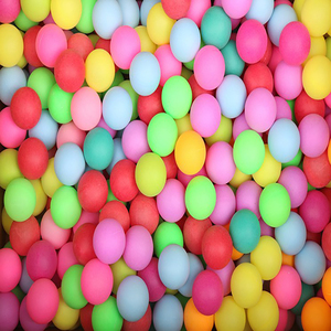 Balle de ping-<span class=keywords><strong>pong</strong></span> en plastique colorée avec logo personnalisé pour la décoration et les jeux promotionnels, vente à chaud, 2025 - Product Image 6