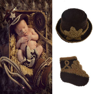 Disfraz de Vaquero Hecho a Mano en Crochet, Personalizado, en Oferta, para Sesiones de Fotos de Bebés, Recién Nacidos e Infantes - Product Image 1
