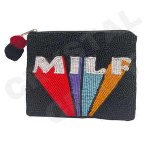 Pochette à monnaie noire MILF Portefeuille personnalisé en perles de rocaille Beau cadeau de maman-Conception de coeurs pour filles - Product Image 1