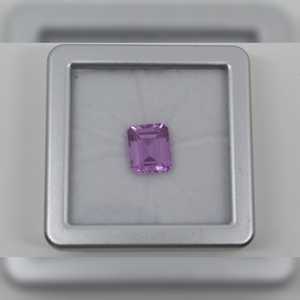 เพชรเทียมสีชมพูเจียระไนจากมรกตทรงหลวมได้รับการรับรองคุณภาพสูง - Product Image 1