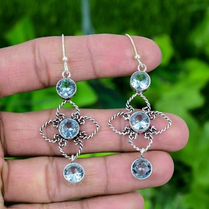 Boucles d'oreilles en topaze bleue unie faites à la main en argent Sterling 925 pour femmes Design de goutte à la mode avec fonction de balancent bijoux de Spinner de pierres précieuses - Product Image 4