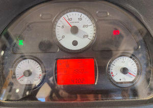 รถแทรกเตอร์ฟาร์มมือสอง 4WD แข็งแรง ทนทาน ยี่ห้อ Massey Ferguson 399 50 แรงม้า เกียร์ธรรมดา พร้อมรายงานสภาพเครื่องยนต์  ขายถูกออนไลน์ - Product Image 2