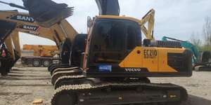 Excavatrice modèle Volvo 210D 210B utilisée en bonne condition de fonctionnement vente sur moteur d'origine et composants de noyau de roulement - Product Image 2