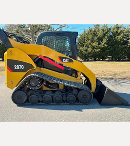 Venta al por mayor de cargadoras compactas usadas originales japonesas Cat 216B3 y 226B3 con motor CAT de 42KW de potencia y carga nominal de 680KG - Product Image 3