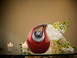 โกศโลหะทรงหยดน้ำตาสีเงินแบบฝังสำหรับขี้เถ้าของมนุษย์สีแดงแบบ210Lbs - Product Image 2