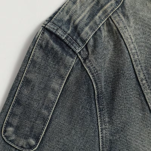 Chaqueta Vaquera Premium para Hombre, Resistente al Viento, Transpirable, Gruesa, con Parches Bordados, Estampado Personalizado en la Parte Delantera y Múltiples Bolsillos - Product Image 4