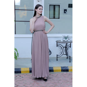 ชุดราตรีหรูหราเกรดสูงแขนกุดคอเชือกแขวนคอสำหรับงานแต่งงานของผู้หญิง - Product Image 3