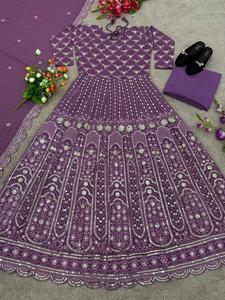 Lanzamiento de un nuevo diseñador Party Wear Look Gown Bottom y Dupatta Faux Georgette con bordado pesado Trabajo de secuencia de 5 mm - Product Image 4