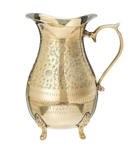 Pichet de service en métal au design gaufré de qualité supérieure avec poignée en laiton Pichet à jus de forme et de taille personnalisées à bas prix. - Product Image 3