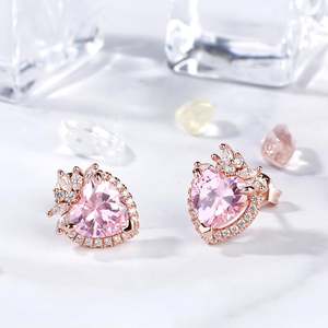 ต่างหูเจลิยา ฮาโล ฮาร์ท คัทประดับเพชรซิร์คอนและมุก - Product Image 6