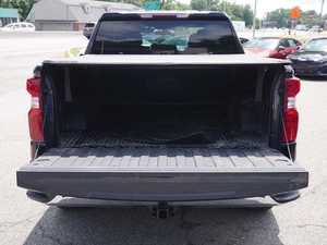 สีดำ 2024 ซิลเวอราโด 1500 LT ครูว์แค็บ เบนซิน ขับเคลื่อนล้อหน้า ล้อเหล็ก ขับเคลื่อนล้อหน้า เบาะหนัง ระบบนำทาง หลังคาซันรูฟแบบพาโนรามา - Product Image 4