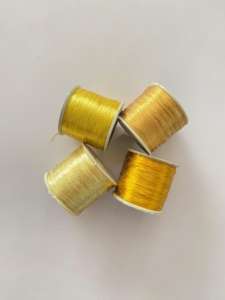 Fil Métallique Scintillant de Type M en PET de Haute Qualité avec Fibres Métalliques à Haute Ténacité, Fil Coloré Or et Argent Brillant pour Tricot Manuel - Product Image 3