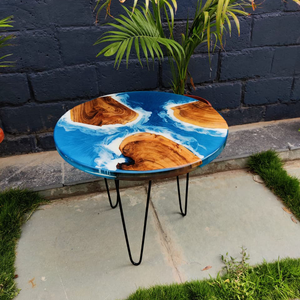 Mesa de Centro Redonda Personalizada de Resina Epoxi con Acabado Brillante Ondulado, Patas de Alambre Metálico Estilo V Hechas a Mano, Muebles Duraderos para Sala de Estar - Product Image 2