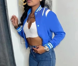 Vestes universitaires courtes de qualité supérieure veste universitaire personnalisée au design élégant vestes Letterman décontractées pour femmes - Product Image 4