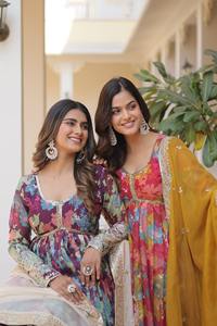 Balaji Exportations Dernières Eid et Diwali Festival Wear Salwar Suit Kameez / Indian Women's Dresses Long Gown - Product Image 4