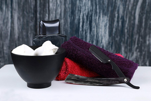 Rasoir professionnel en bois The Warrior pour barbier à bord droit-Shavette à gorge coupée de qualité salon - Product Image 6