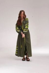 Nouveau look fantastique style bohème broderie vintage travail à la main lourde évasée et bouffée à manches longues et évasée robe ukrainienne - Product Image 5