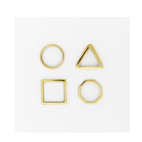 Support en tissu en laiton Meilleure conception de finition colorée Anneaux de serviette Décor de table Porte-serviettes Conception de tailles multiples à un tarif raisonnable