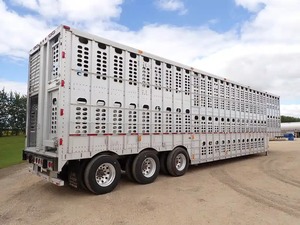 Remorque pour bétail avec composants d'engrenage et de moteur pour tracteur à vendre - Product Image 6