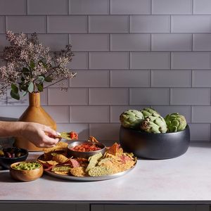Nouveau support de gâteau en métal de luxe avec un design unique pour la décoration de table de mariage et de fête - Product Image 5